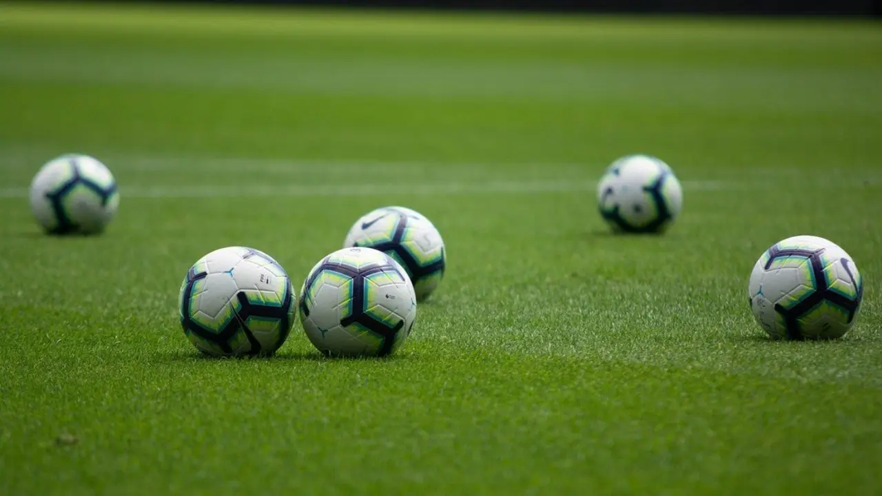 bal&oacute;n-de-f&uacute;tbol