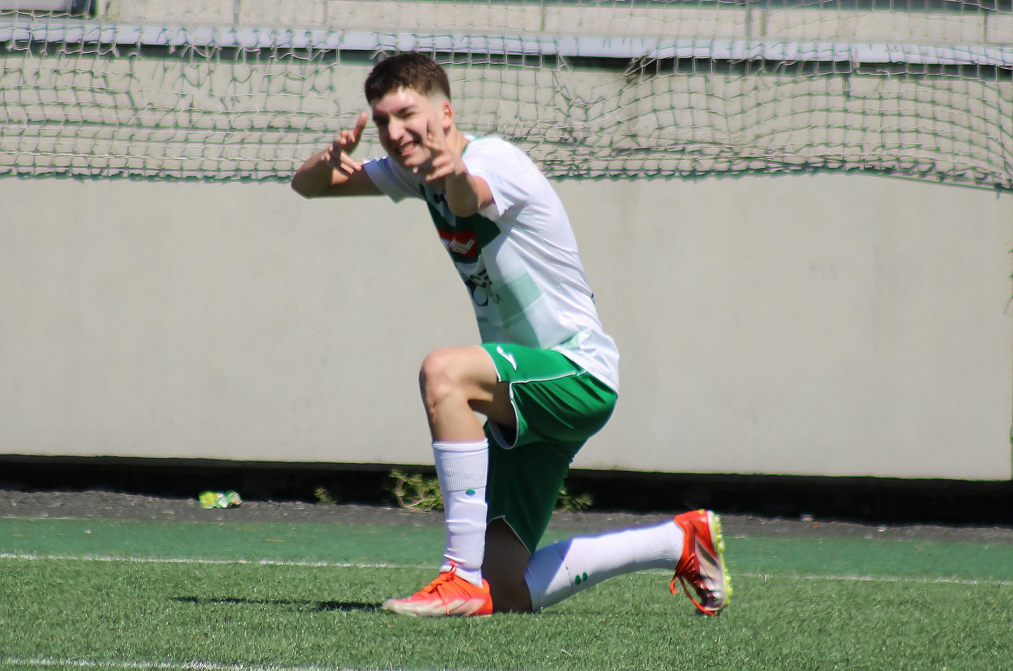 Mociño fixo o segundo gol local ao transformar un penalti